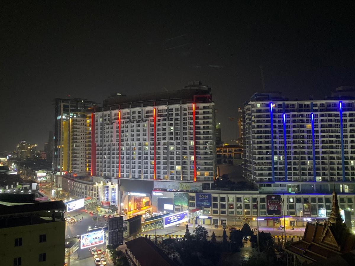 Yunfan Hotel Phnom Penh Exterior foto