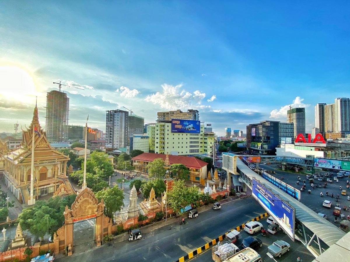 Yunfan Hotel Phnom Penh Exterior foto